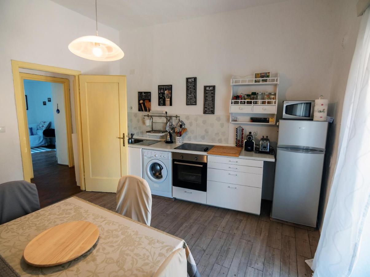 Apartment Julietta Rab Town Luaran gambar